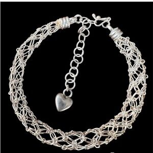 Wirework lace bracelet with clasp & heart dangle
in gift box
